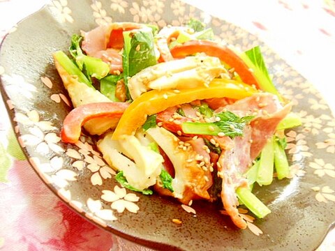 ❤彩り野菜とベーコンと竹輪のマヨカレー炒め❤